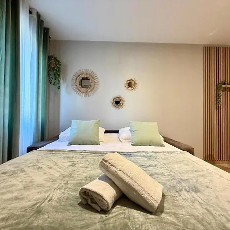 Apartment Serena, Cocon Familial, Balneo Bourgoin-Jallieu