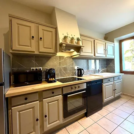 Serena, Cocon Familial, Balneo Apartment Bourgoin-Jallieu